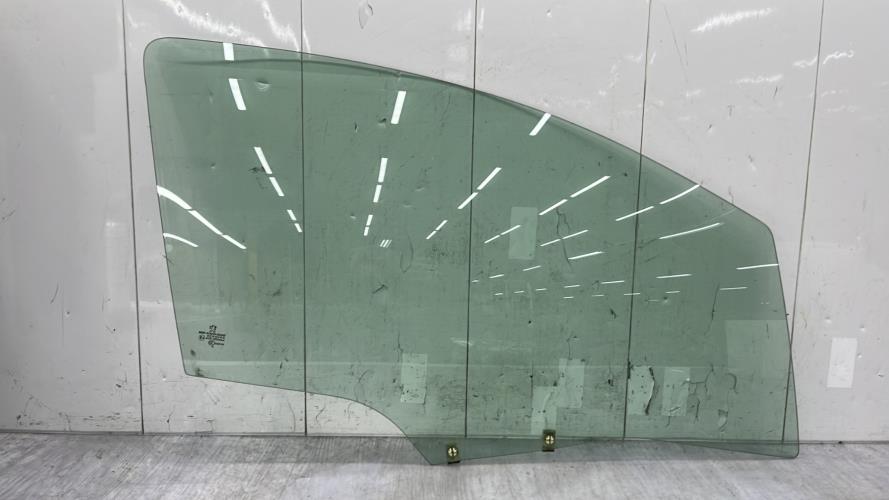 Vitre avant droit PEUGEOT 207 PHASE 1 Diesel