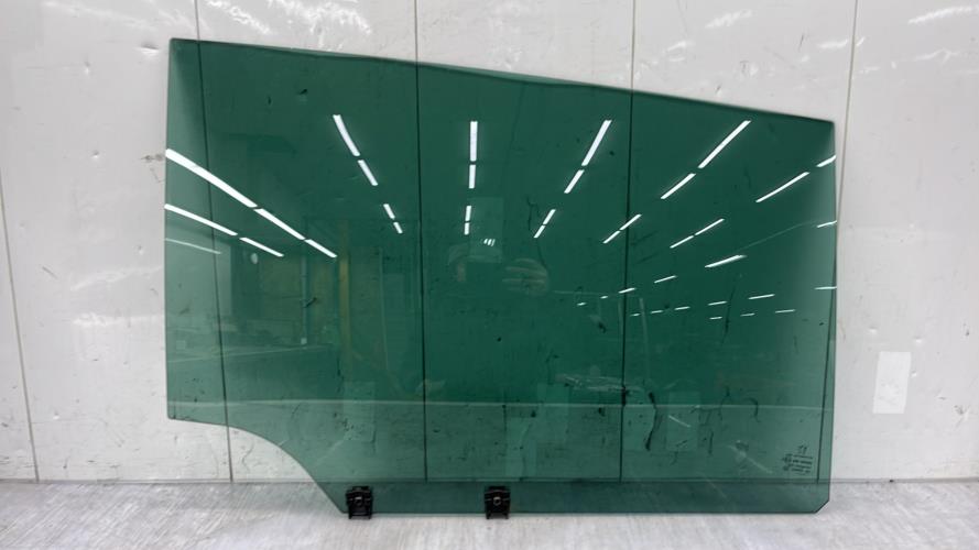 Vitre arriere droit PEUGEOT 5008 1 PHASE 1 Diesel