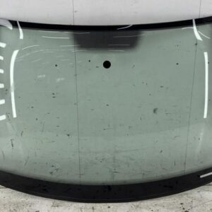 Pare brise VOLKSWAGEN POLO 4 PHASE 1 Essence