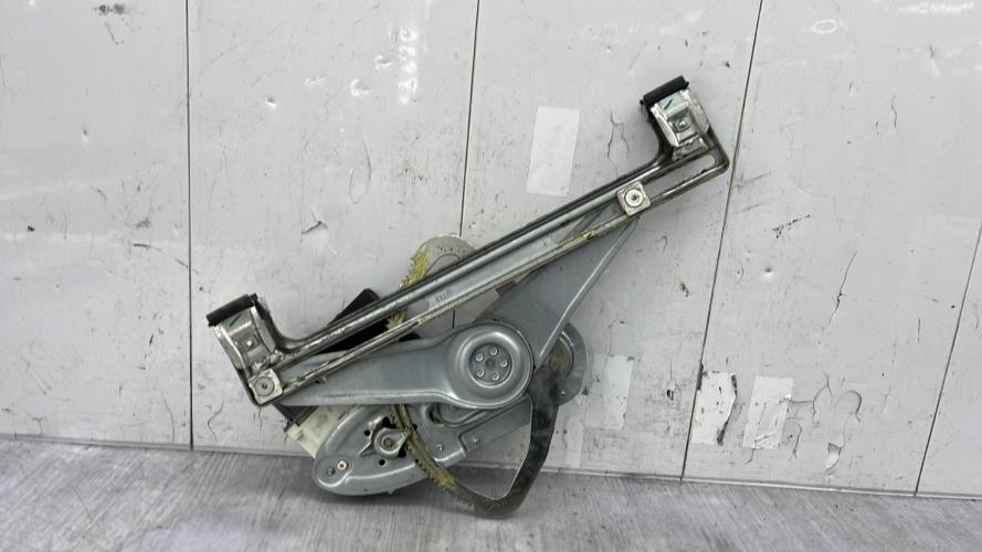 Leve vitre electrique arriere gauche FORD FOCUS 2 PHASE 1 Diesel
