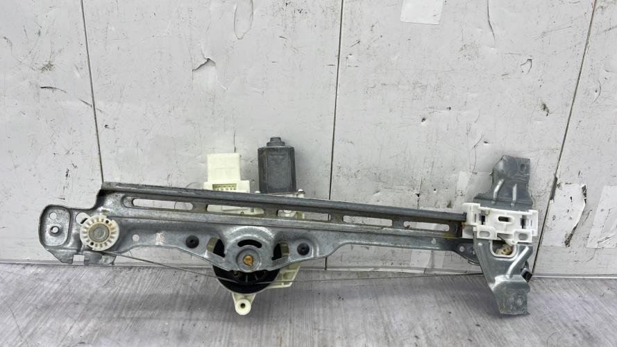 Leve vitre electrique arriere droit PEUGEOT 308 2 PHASE 2 Diesel