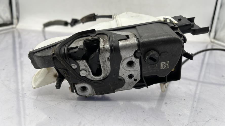 Serrure avant gauche CITROEN C5 2 Diesel