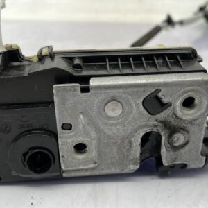 Serrure arriere gauche PEUGEOT 208 1 PHASE 1 Essence