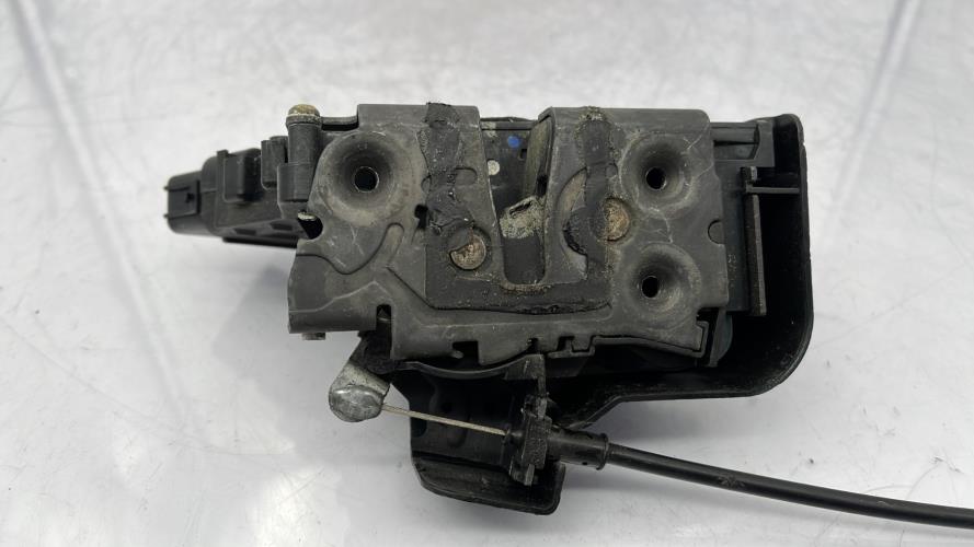 Serrure avant droit FORD FOCUS 2 PHASE 1 Diesel