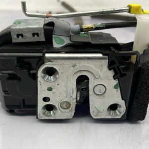 Serrure avant droit NISSAN PULSAR Diesel