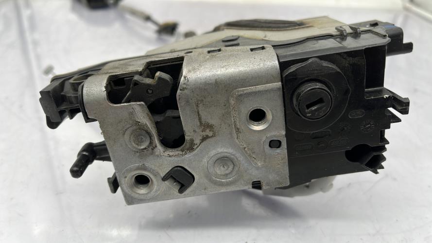 Serrure arriere gauche PEUGEOT 2008 1 PHASE 1 Diesel