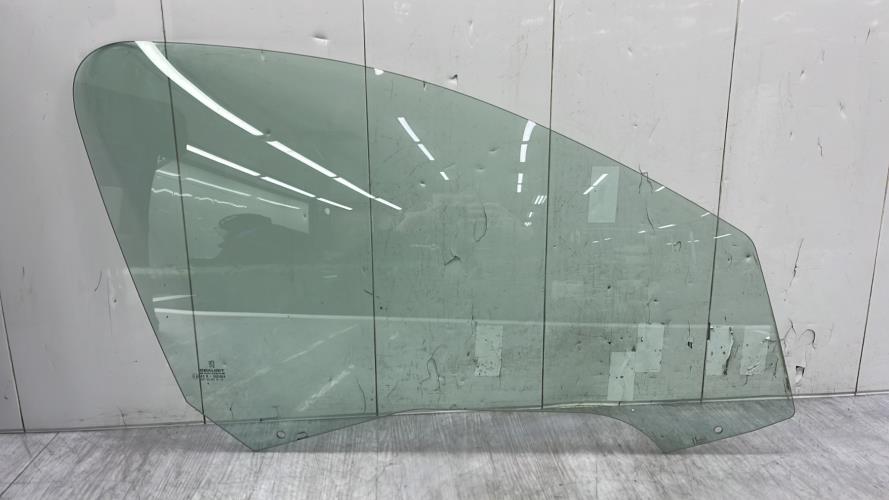 Vitre avant droit PEUGEOT 206 PHASE 1 Essence