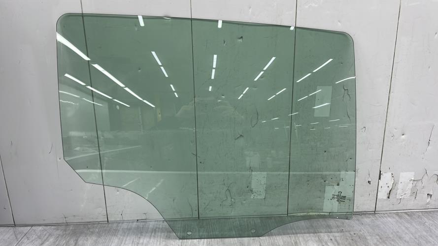 Vitre arriere droit PEUGEOT 207 PHASE 1 BREAK Diesel