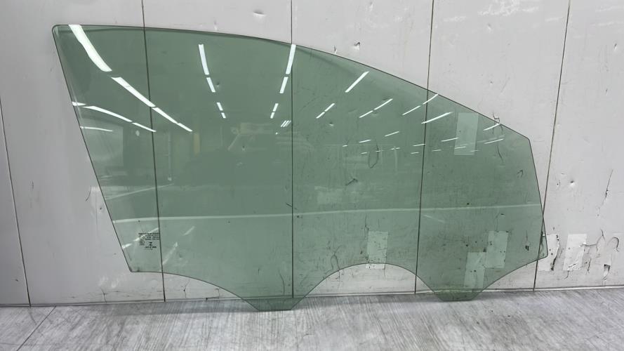 Vitre avant droit VOLKSWAGEN POLO 5 PHASE 2 Diesel
