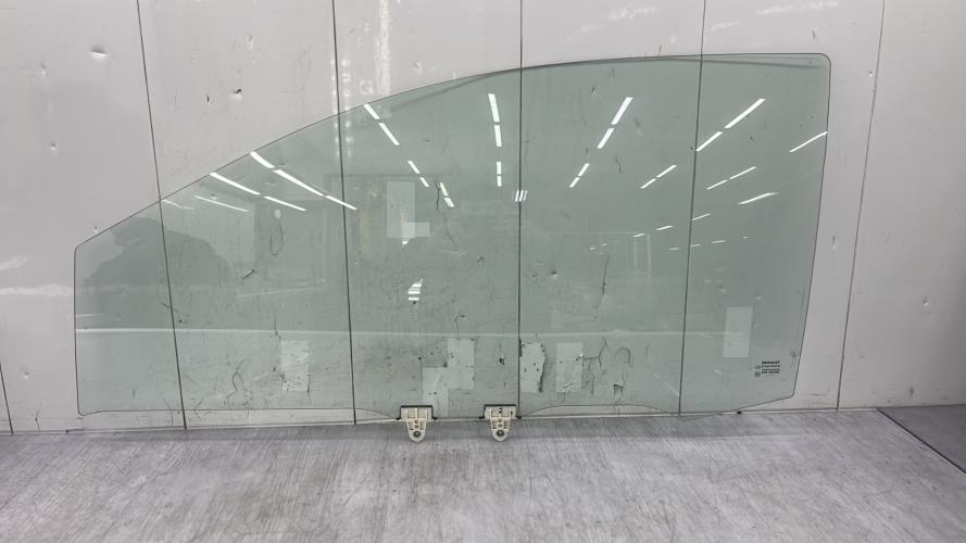 Vitre avant gauche RENAULT TWINGO 2 PHASE 1 Essence