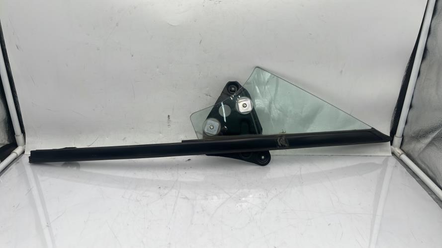 Custode avant gauche (porte) MAZDA MX5 3 PHASE 2 CABRIOLET Essence