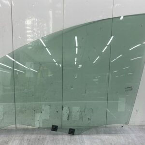 Vitre avant gauche RENAULT CLIO 4 PHASE 2 Essence