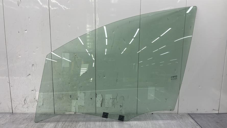 Vitre avant gauche RENAULT CLIO 4 PHASE 1 Diesel