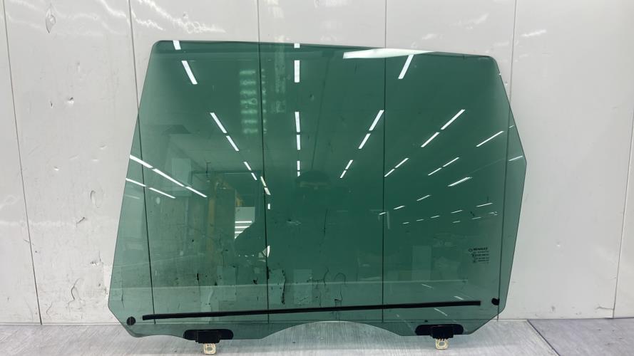 Vitre arriere gauche RENAULT SCENIC 3 PHASE 1 Diesel