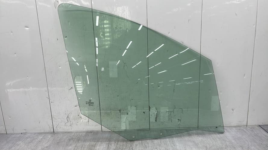 Vitre avant droit PEUGEOT 308 1 PHASE 2 Diesel