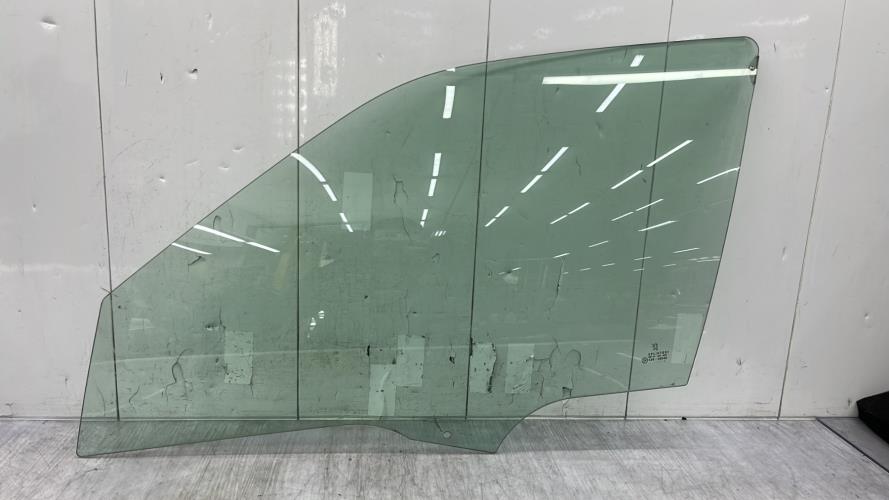 Vitre avant gauche PEUGEOT 406 PHASE 2 Diesel