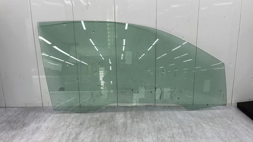 Vitre avant droit RENAULT MEGANE 2 PHASE 1 Diesel