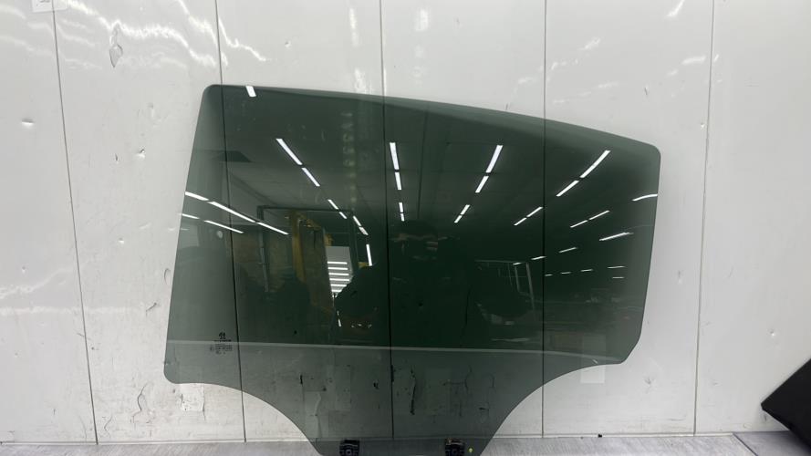 Vitre arriere gauche PEUGEOT 208 1 PHASE 1 Essence