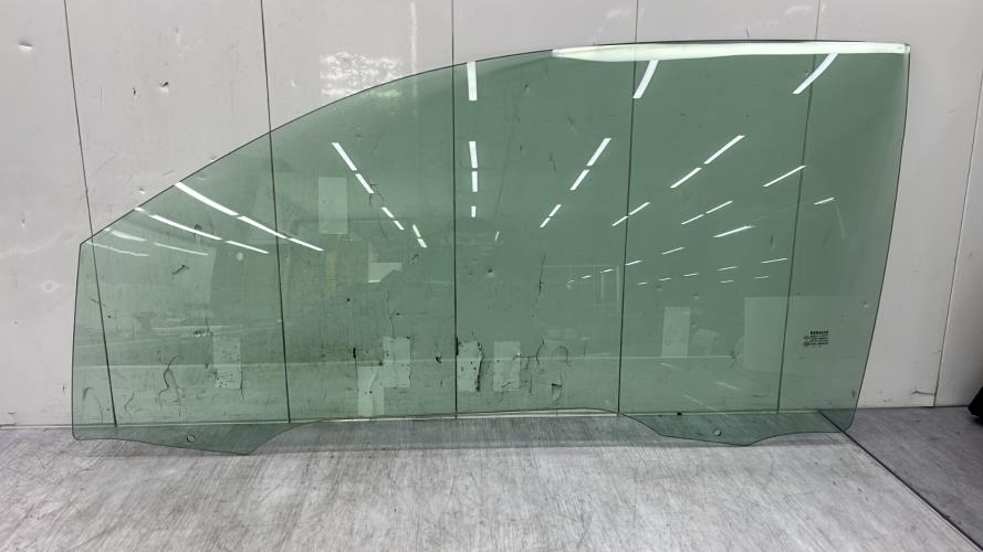 Vitre avant gauche RENAULT MEGANE 2 PHASE 1 Diesel