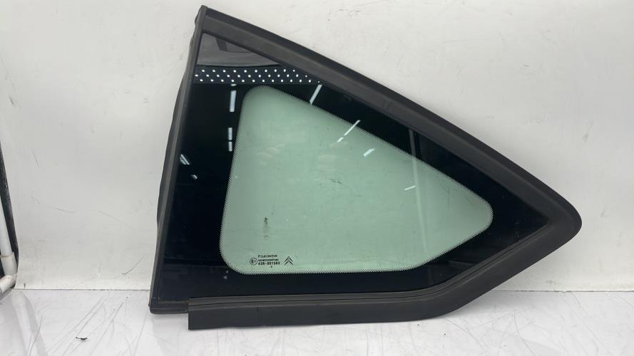 Custode arriere gauche CITROEN C4 1 PHASE 1 Essence