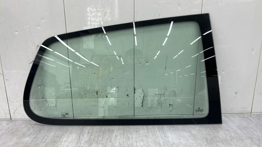 Custode arriere droit VOLKSWAGEN FOX Essence