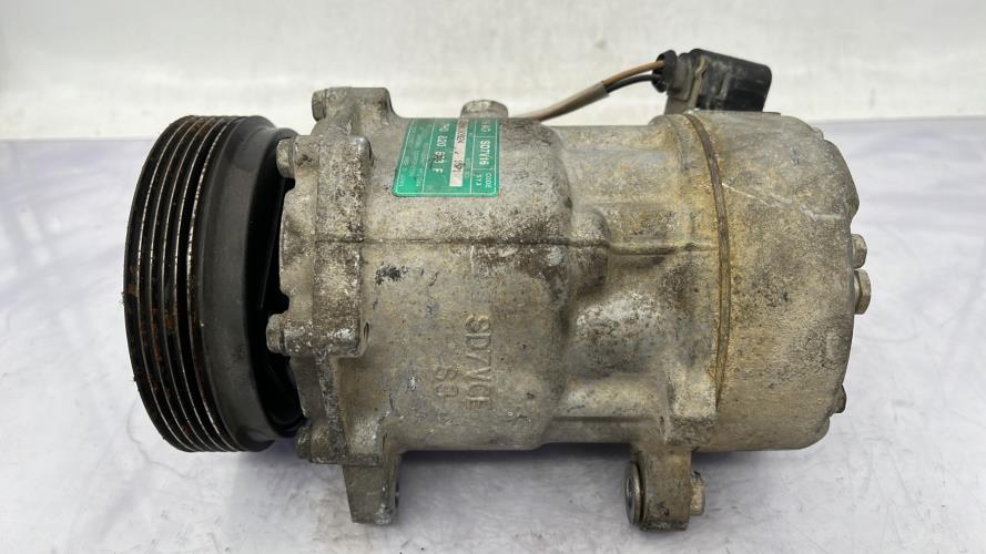 Compresseur clim VOLKSWAGEN CADDY 3 PHASE 1 Diesel