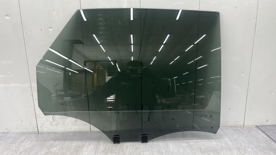 Vitre arriere droit CITROEN C4 PICASSO 2 PHASE 2 Diesel