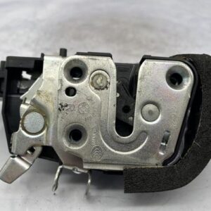 Serrure arriere droit NISSAN MICRA 4 PHASE 1 Essence