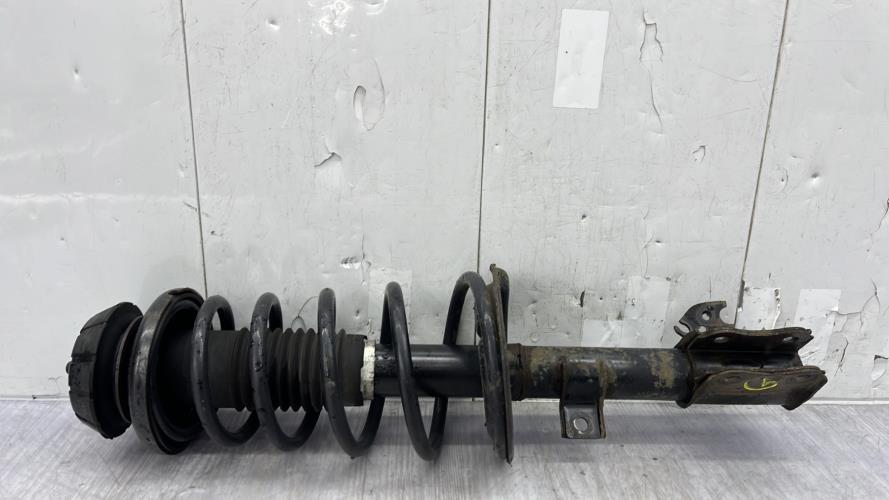 Amortisseur avant gauche SUZUKI SWIFT 3 Essence