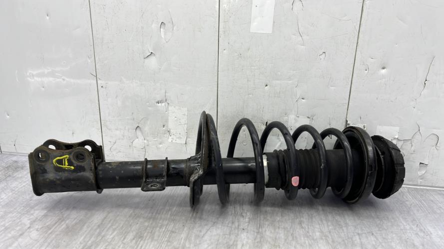 Amortisseur avant droit SUZUKI SWIFT 3 Essence