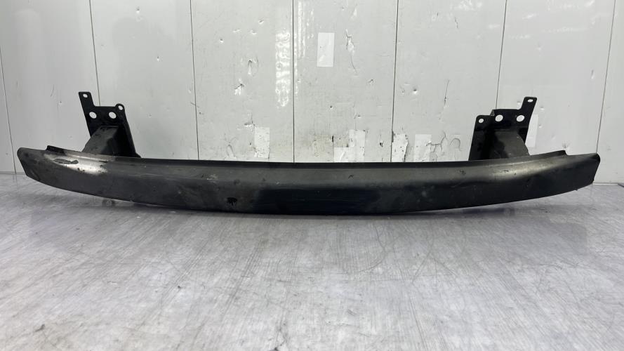 Renfort pare choc avant (traverse) VOLKSWAGEN POLO 4 PHASE 1 Essence