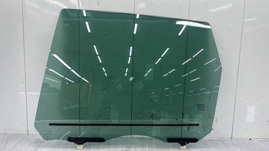 Vitre arriere gauche RENAULT GRAND SCENIC 3 PHASE 3 Diesel