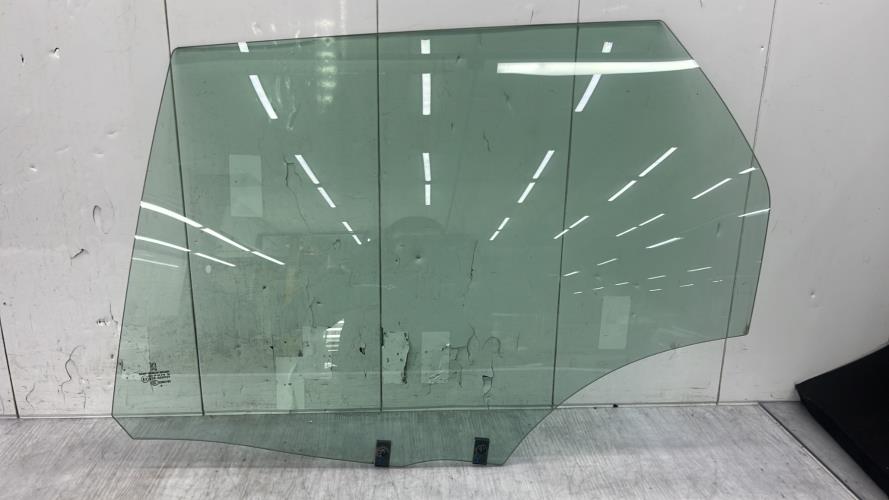 Vitre arriere gauche PEUGEOT 407 PHASE 1 BREAK Diesel