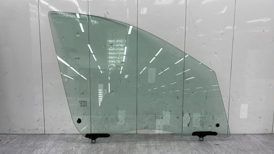 Vitre avant droit RENAULT SCENIC 3 PHASE 1 Diesel