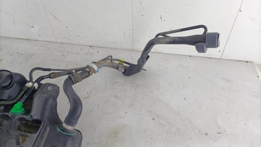 Reservoir TOYOTA AURIS 1 PHASE 1 Essence