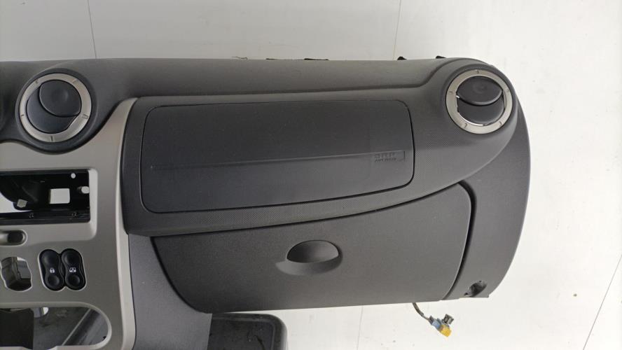 Tableau de bord DACIA DUSTER 1 PHASE 1 Diesel