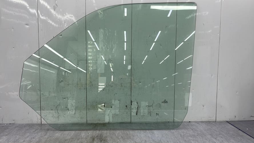 Vitre avant gauche VOLKSWAGEN TRANSPORTER 5 PHASE 1 Diesel