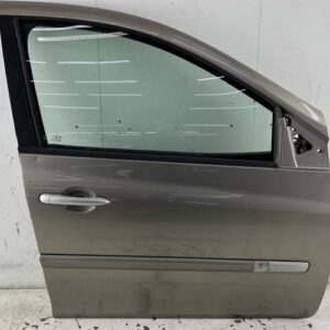 Porte avant droit RENAULT CLIO 3 PHASE 2 BREAK Essence