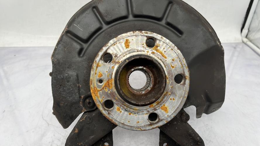 Fusee avant droit SKODA FABIA 2 PHASE 1 Diesel