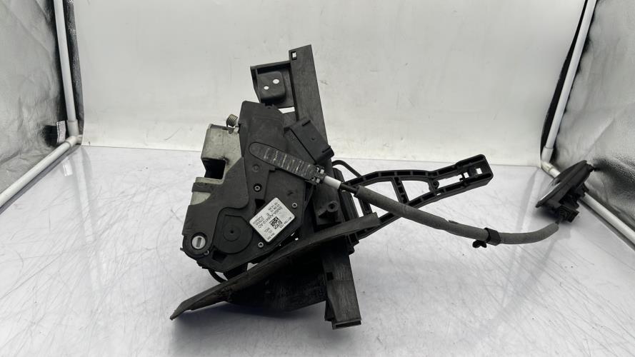 Serrure arriere droit FORD FOCUS 3 PHASE 1 Diesel