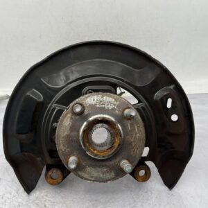 Fusee avant gauche TOYOTA YARIS 3 PHASE 1 Essence