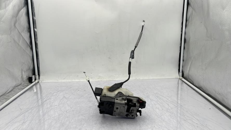 Serrure arriere droit PEUGEOT 208 1 PHASE 2 Essence