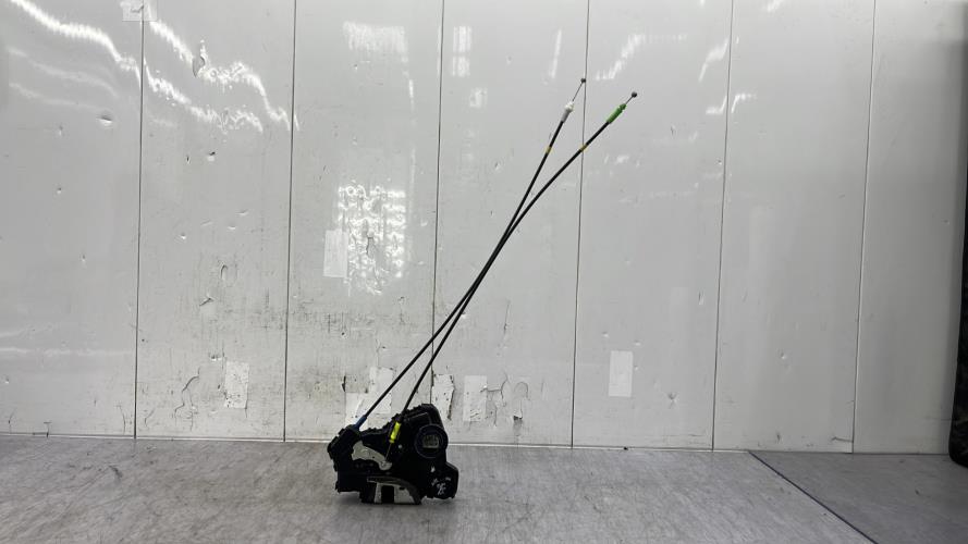 Serrure avant droit TOYOTA AURIS 1 PHASE 1 Diesel