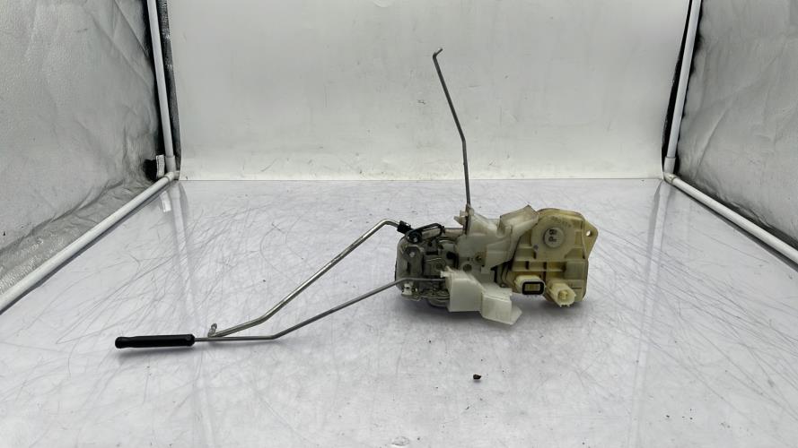Serrure avant gauche HONDA JAZZ 2 Essence