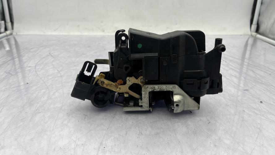 Serrure avant gauche MERCEDES CLASSE CLK 208 PHASE 1 COUPE Essence