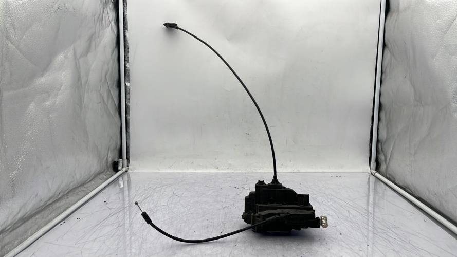 Serrure avant droit RENAULT CLIO 3 PHASE 1 Diesel