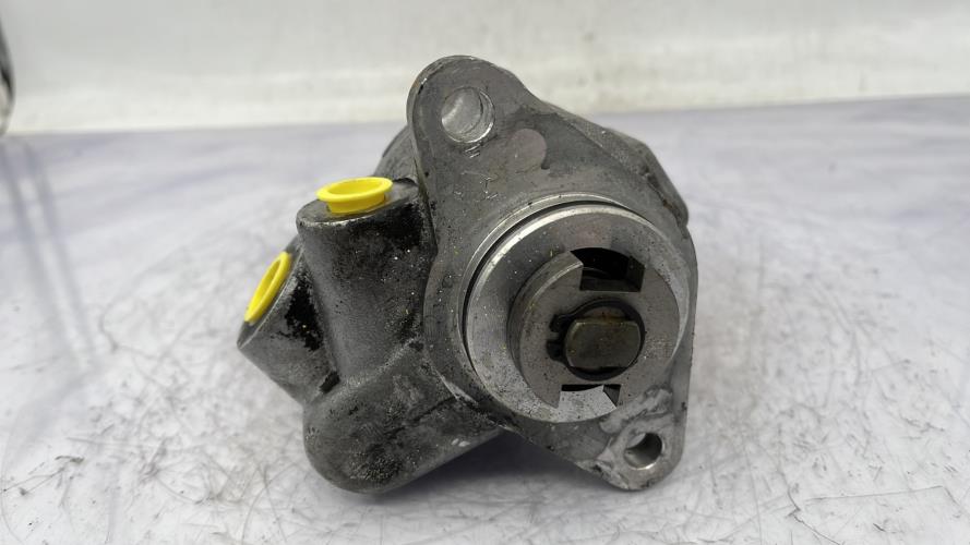 Pompe de direction IVECO DAILY 3 Diesel