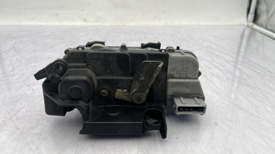 Serrure arriere droit CITROEN XSARA PHASE 1 Diesel