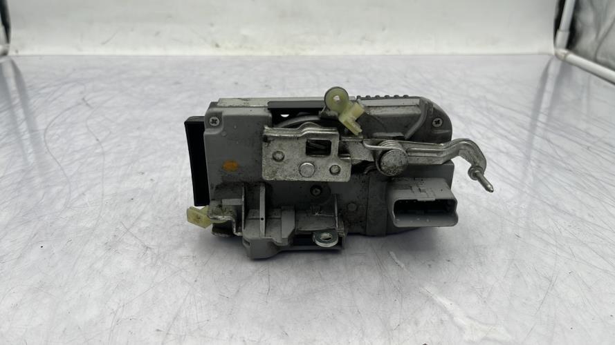 Serrure avant droit CITROEN C8 Diesel