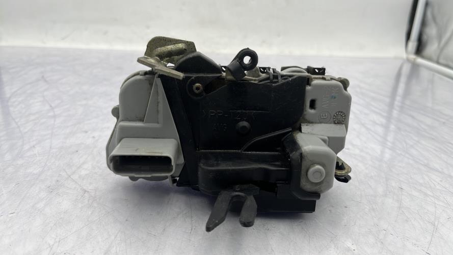 Serrure avant gauche CITROEN XSARA PHASE 2 COUPE Diesel